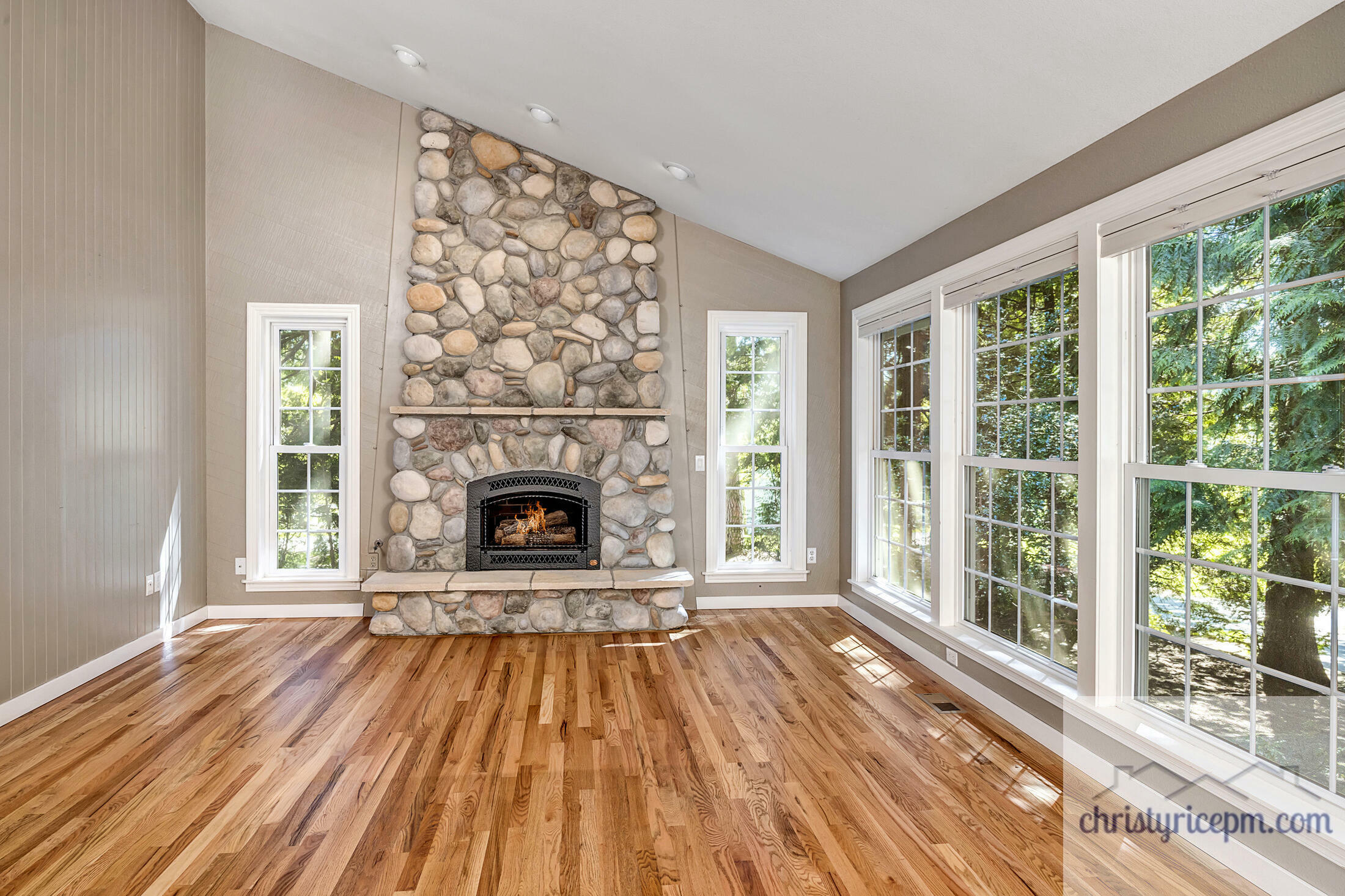 Property Photo: 2922 202nd Place SE WA 98075