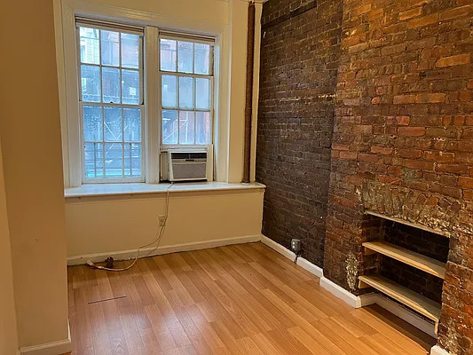 Property Photo:  71 Pineapple Street 1G NY 11201 