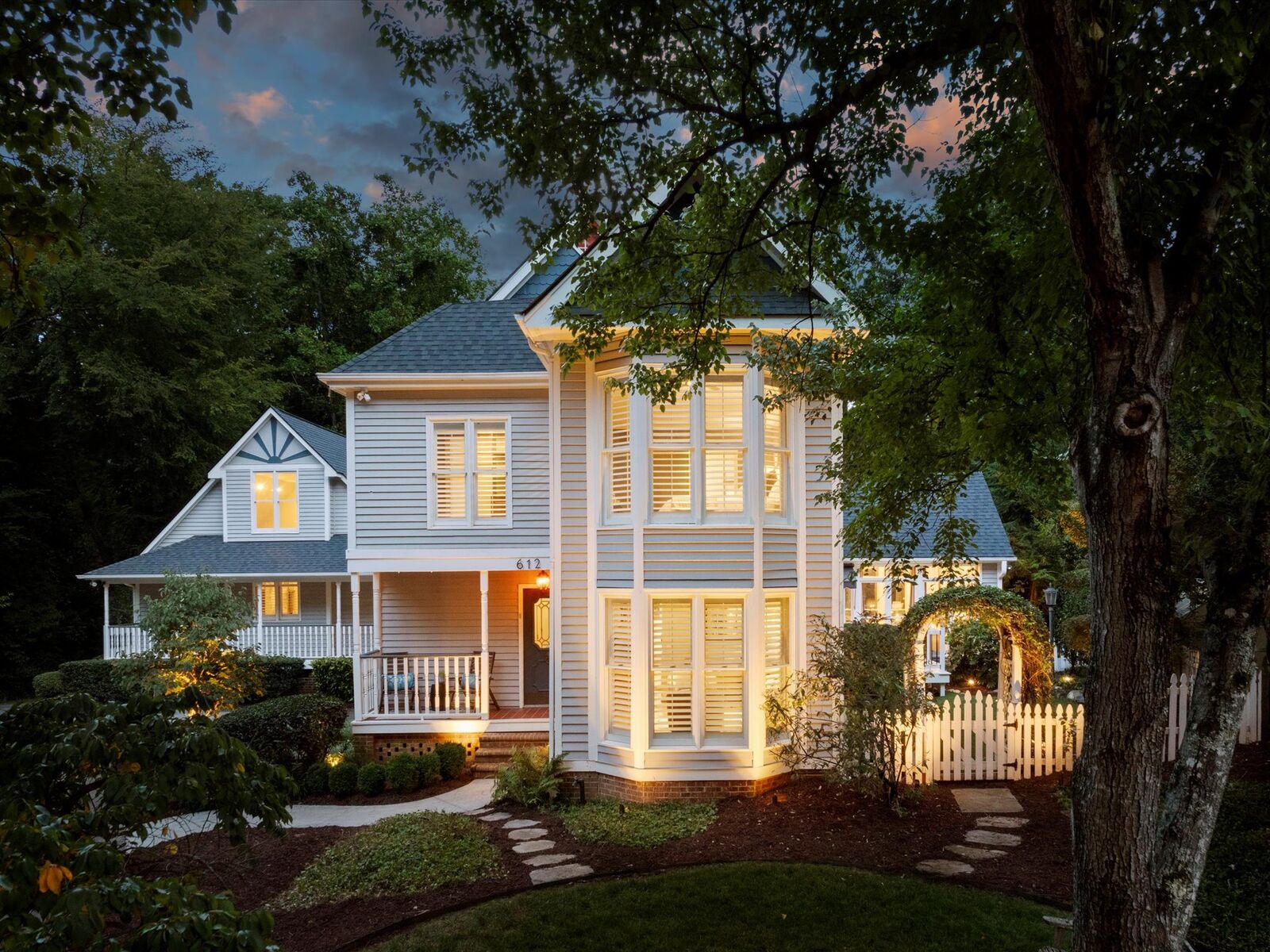 Property Photo:  612 Bennington Place  NC 28211