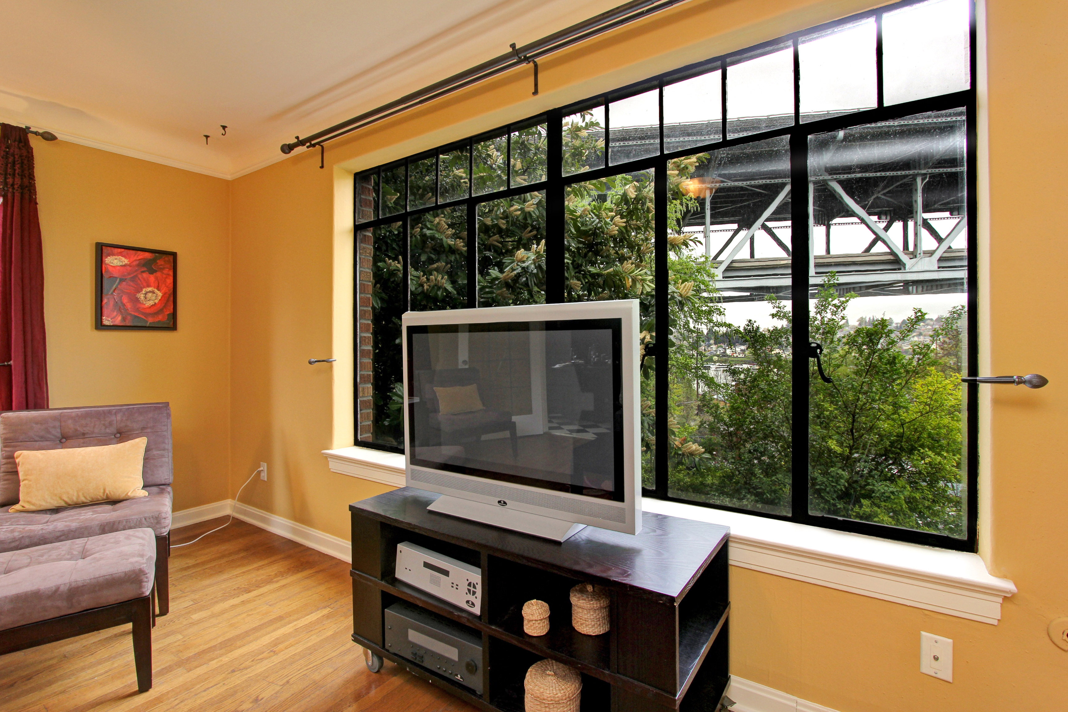 Property Photo: Living room 3121 Franklin Ave E 24  WA 98102 