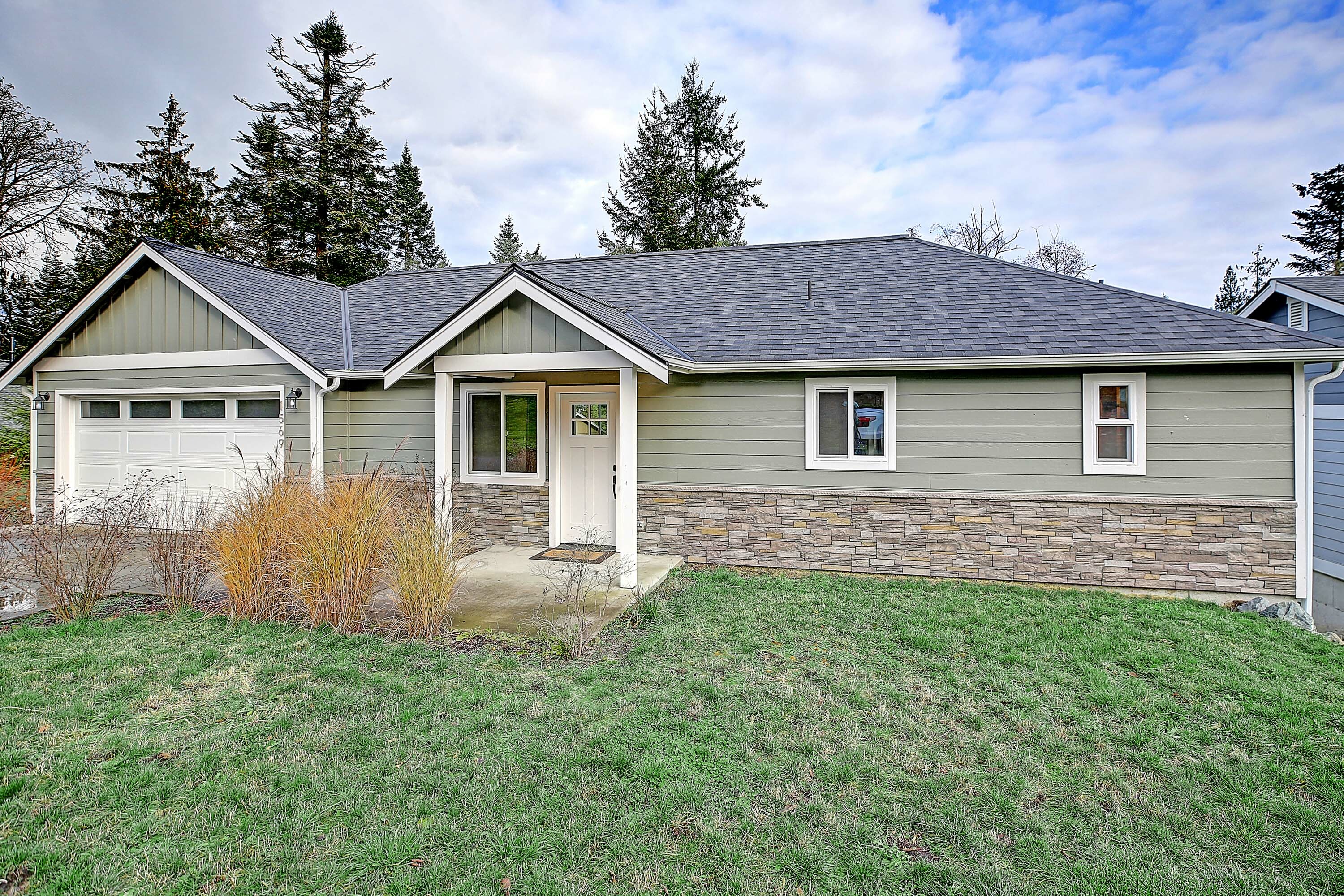 Property Photo:  1569  Lake Drive  WA 98282 