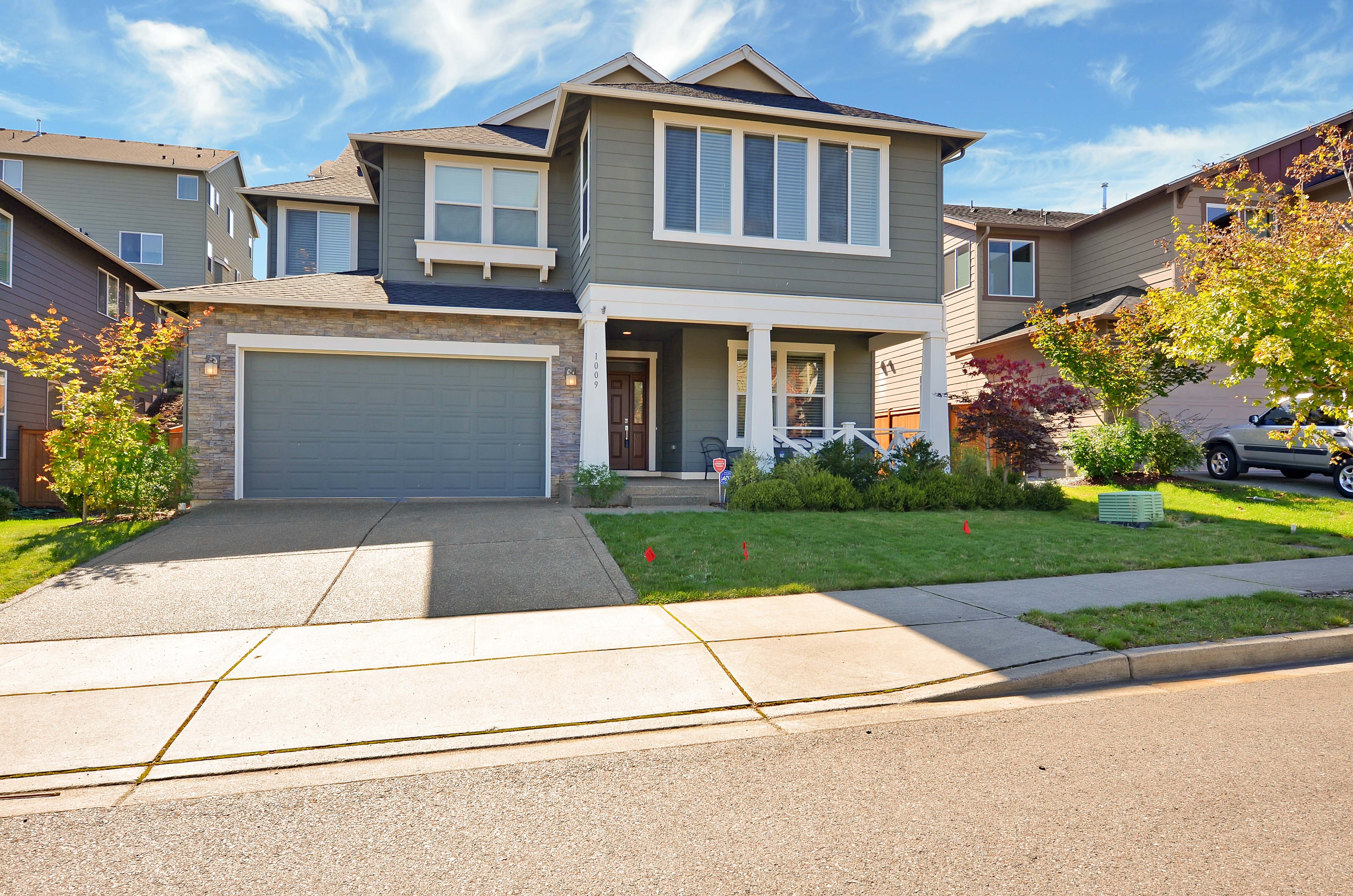 Property Photo: 1009 SW 338th St WA 98023