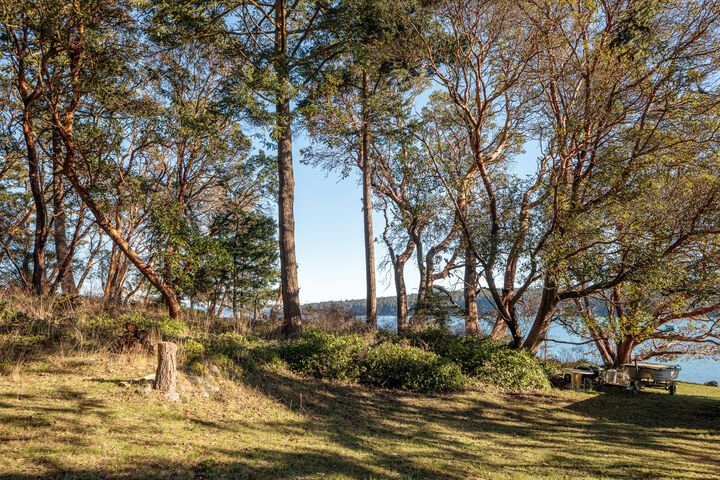 Property Photo: 1484 Islandale Road ~ 1484 Islandale Rd  WA 98261 