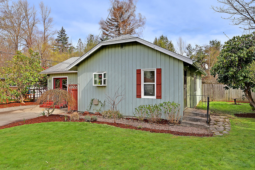 Property Photo: Charming north bend home 110 E Sixth St  WA 98045 