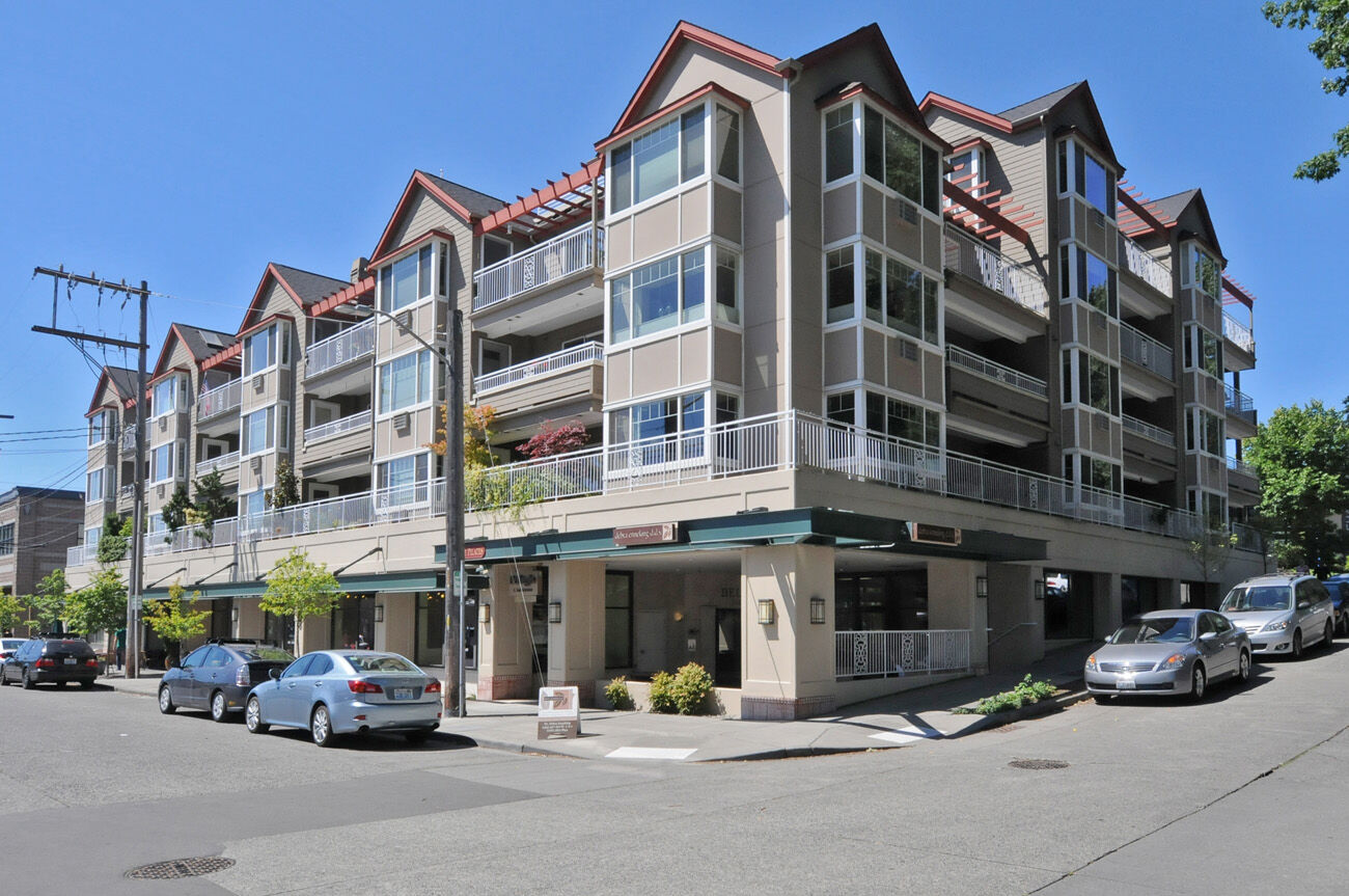 Property Photo: 2425 33rd Avenue W 301 WA 98199