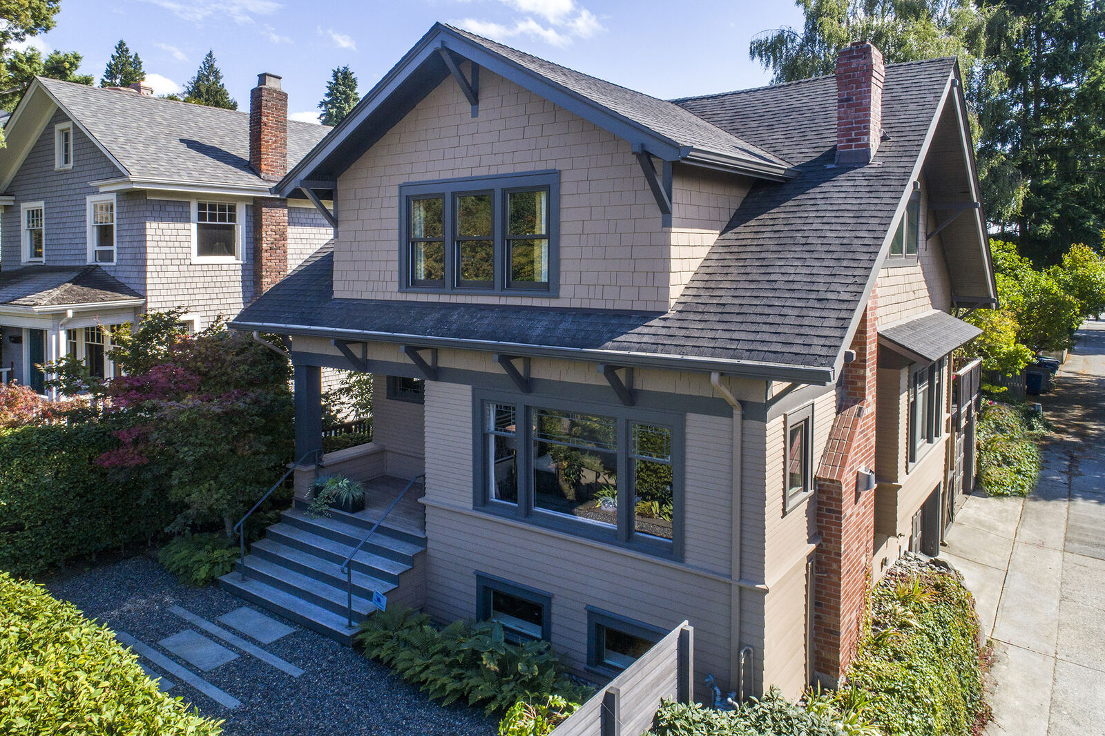 Property Photo: 811 W Blaine Street WA 98119