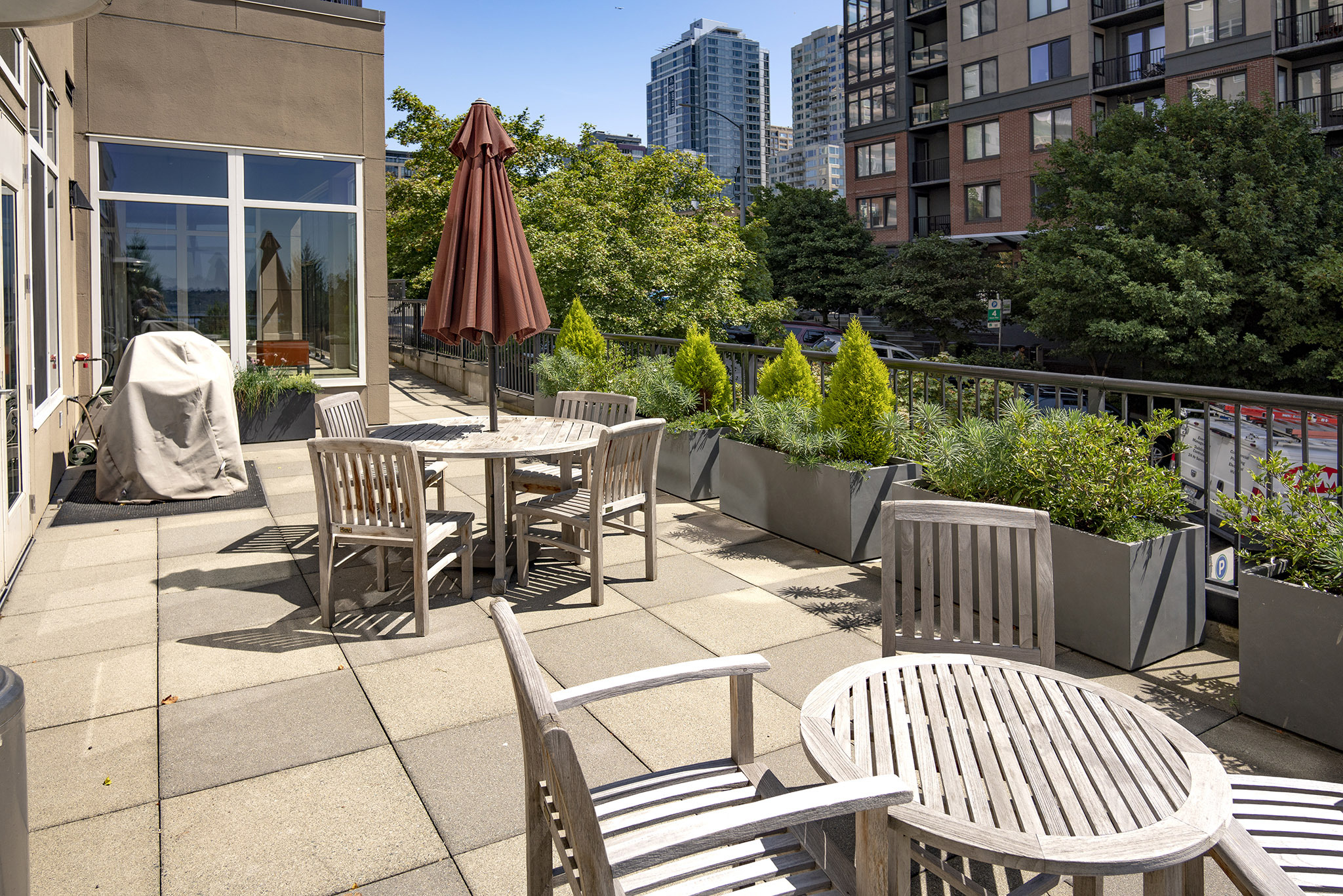 Property Photo: 2801 1st Avenue 1006 WA 98121