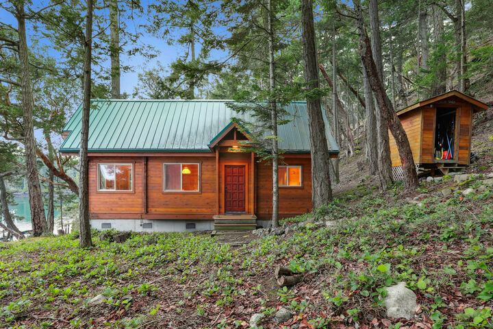 Property Photo: 5 Smugglers Rowe WA 98250