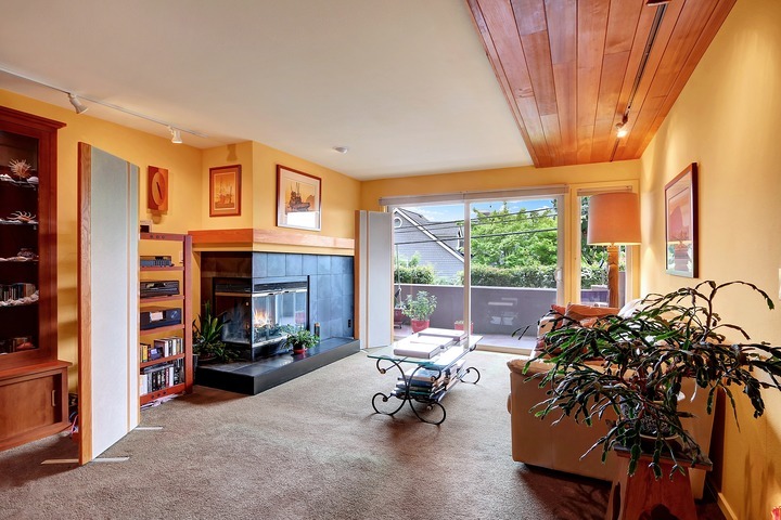 2611 Eastlake Ave E 102  Seattle WA 98102 photo Living Room Living Room