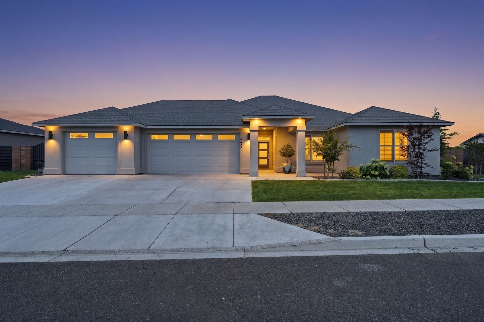 Property Photo:  4453 Lolo Way  WA 99352 