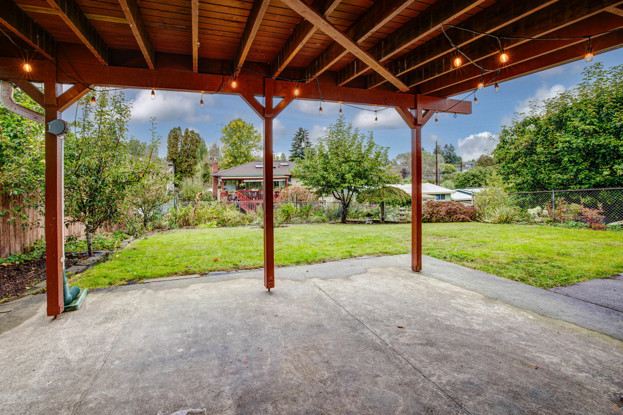 Property Photo:  3948 S Cloverdale Street  WA 98118 