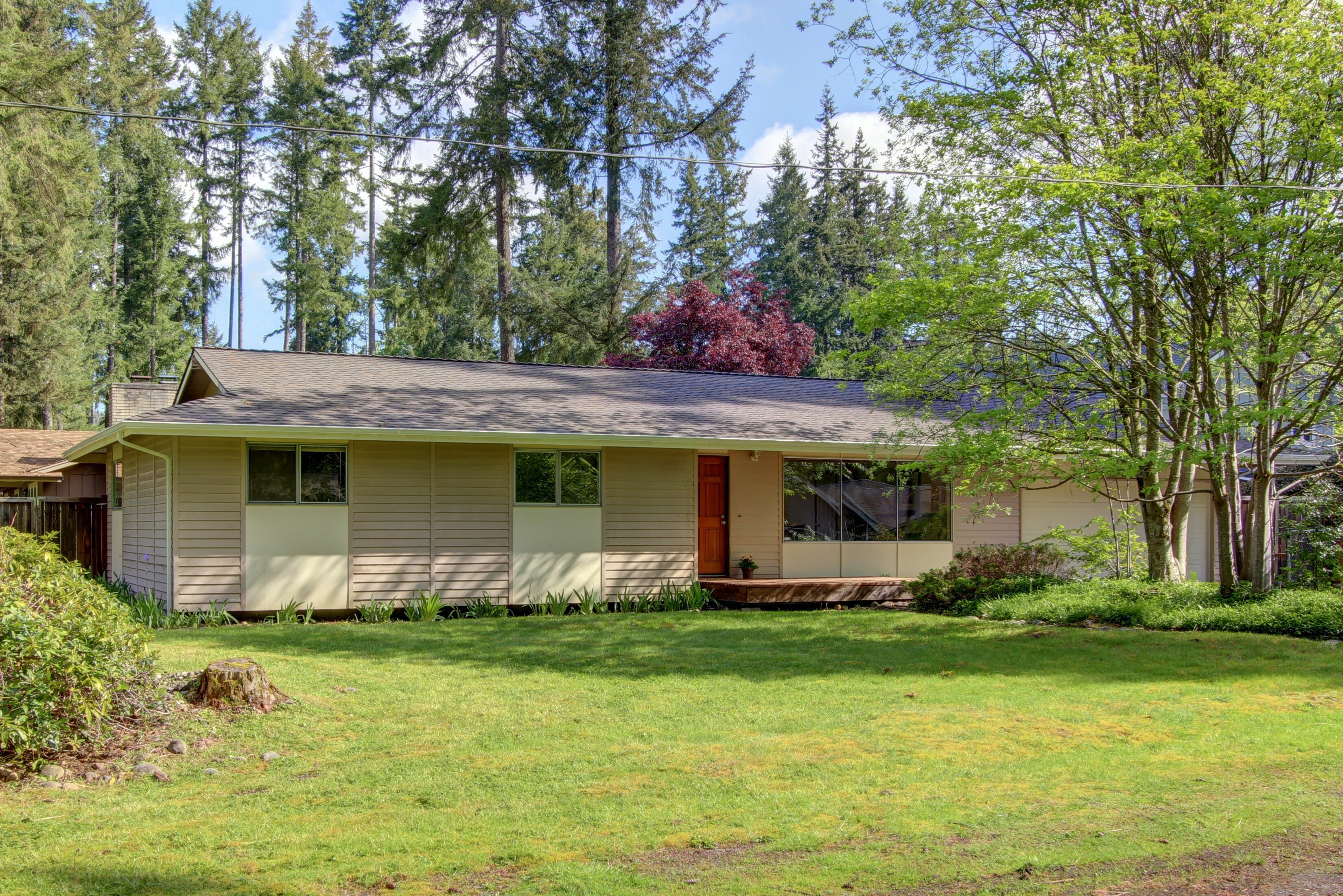 Property Photo:  19110 NE 173rd St  WA 98072 