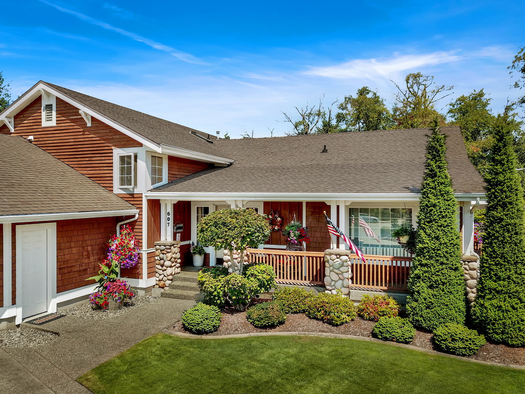 Property Photo: Exterior 607 Brook Court  WA 98264 