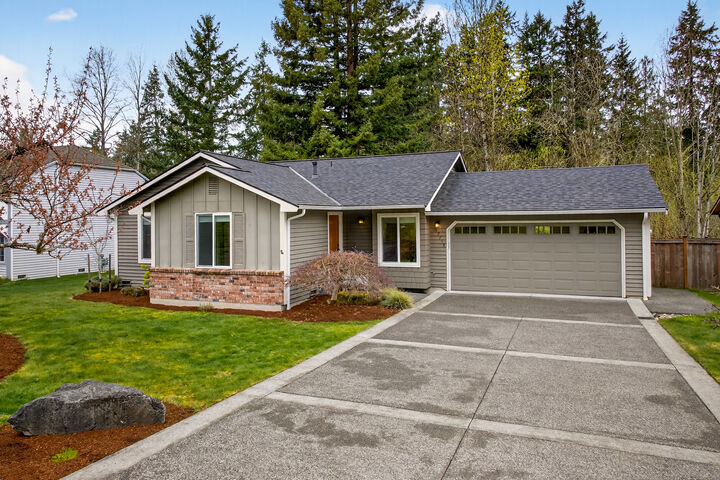 Property Photo: 17718 NE 137th Court WA 98052