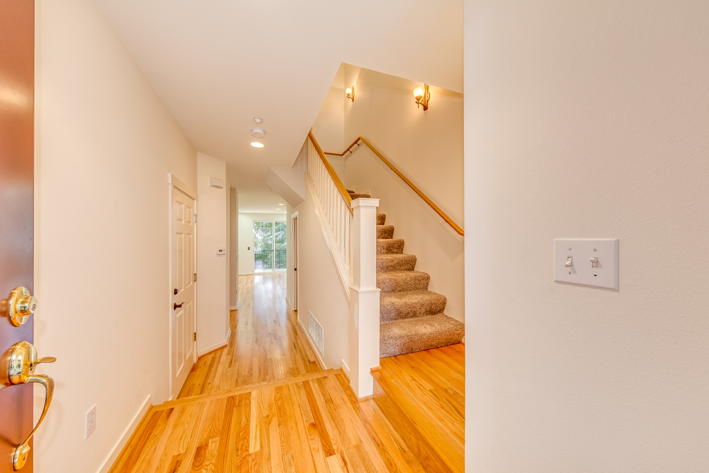 Property Photo: 15410 134th Place NE 26C WA 98072
