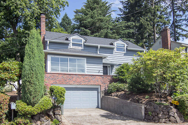Property Photo:  6455 SW Parkhill Way  OR 97239 
