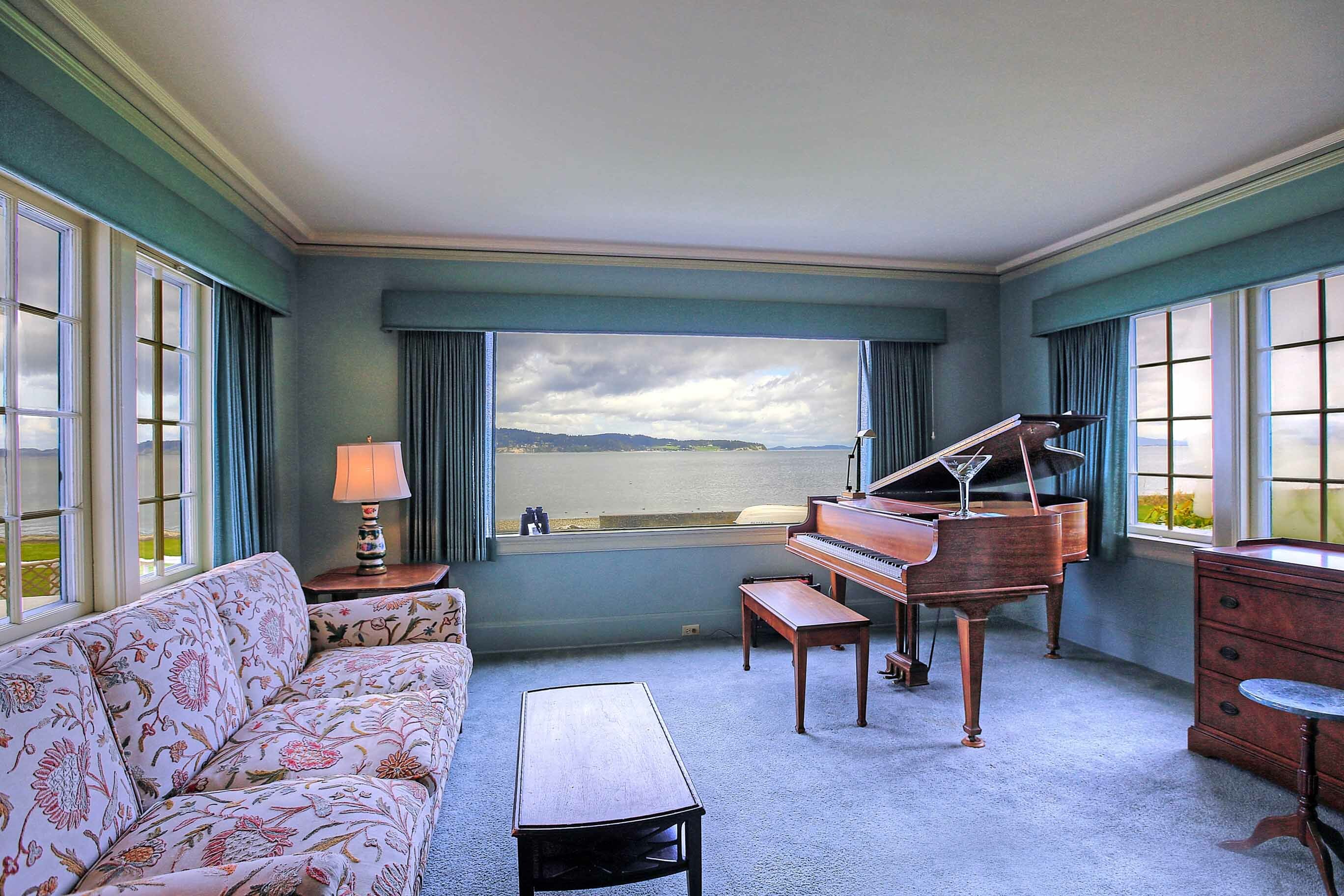 Property Photo: Interior 1070 Bayshore Dr  WA 98282 