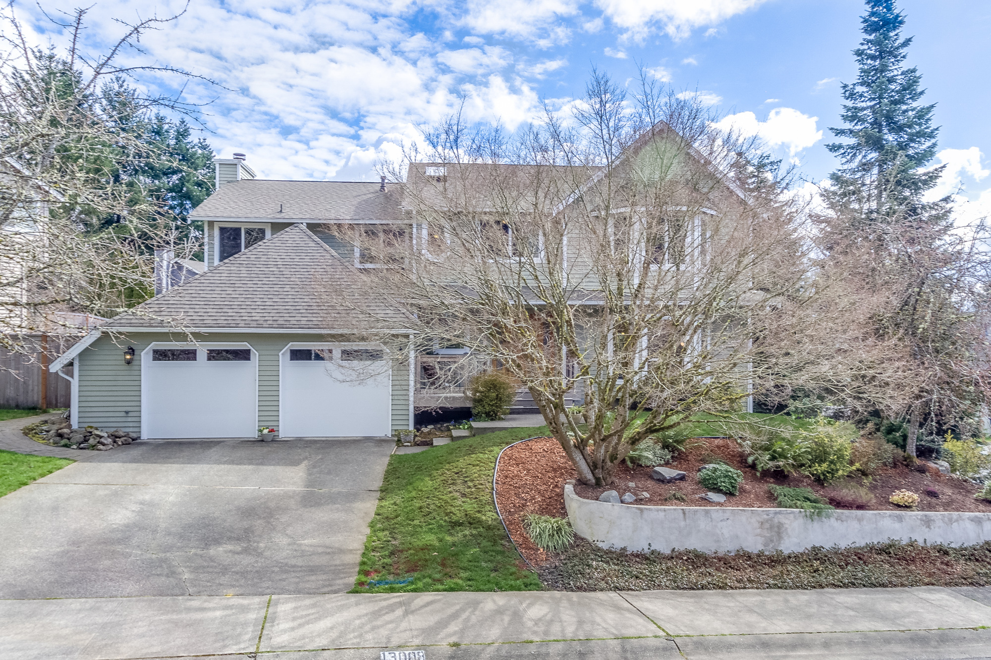 Property Photo: 13008 176th Place NE WA 98052
