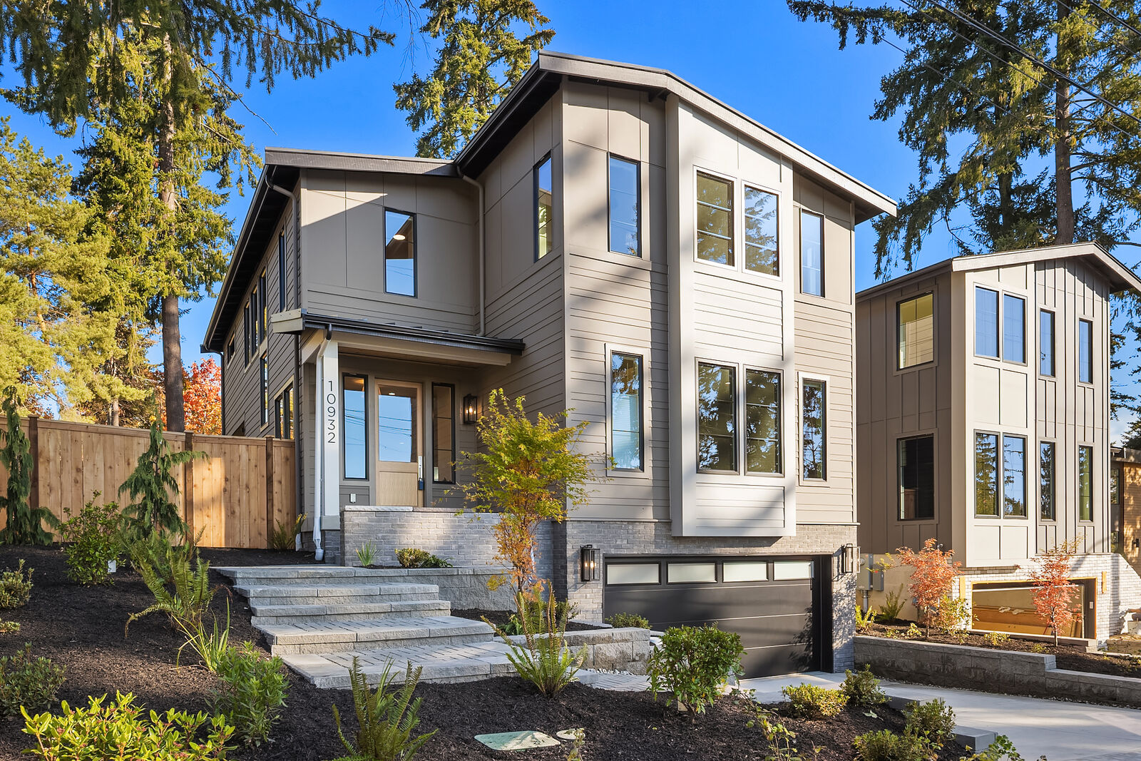 Property Photo:  10932  102nd Avenue NE  WA 98033 
