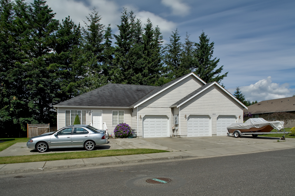 Property Photo:  215 Vine Ct  WA 98264 