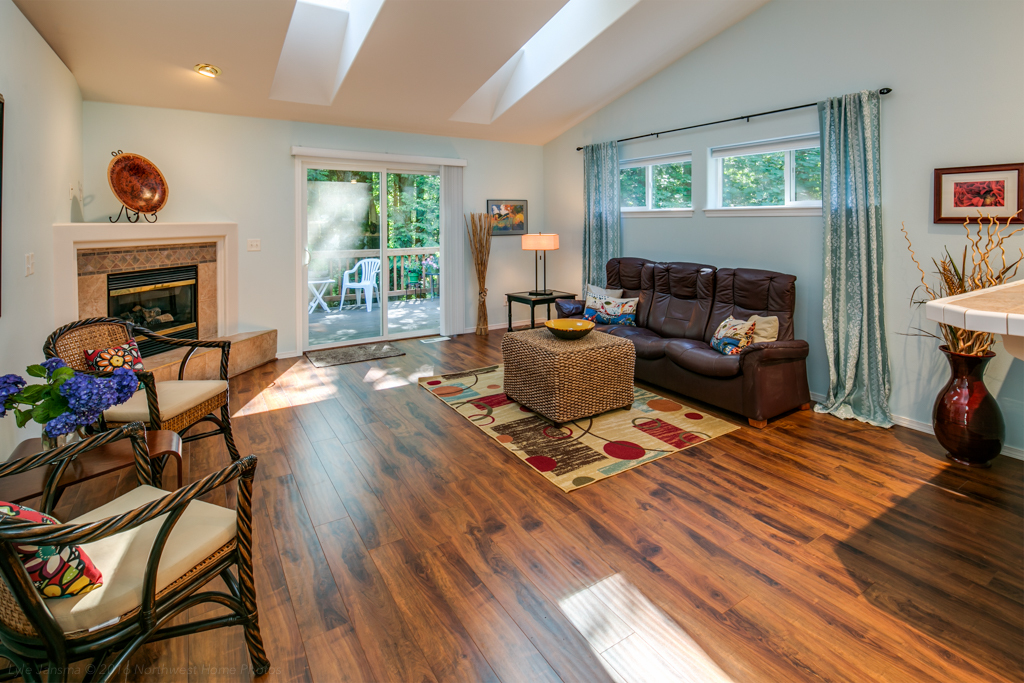 Property Photo: Living room 9 Valley Crest Wy WA 98229