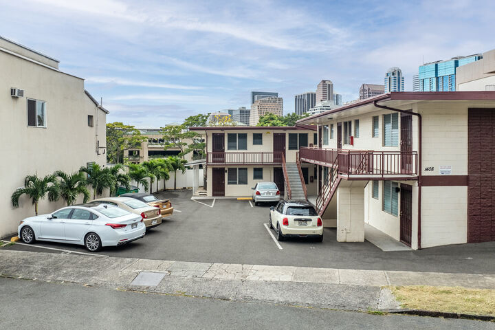 Property Photo:  1408 Lusitana Street  HI 96813 
