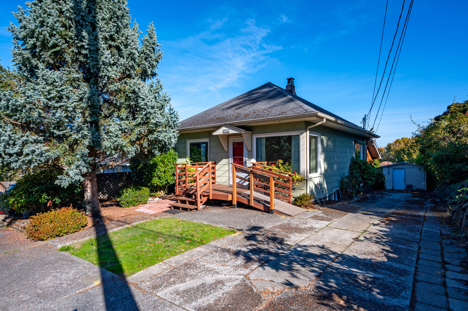 Property Photo: 4434 28th Place W WA 98199