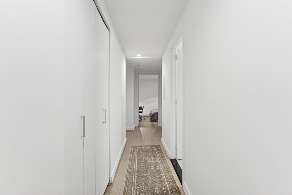 Property Photo: 20 Exchange Place 1611 NY 10005
