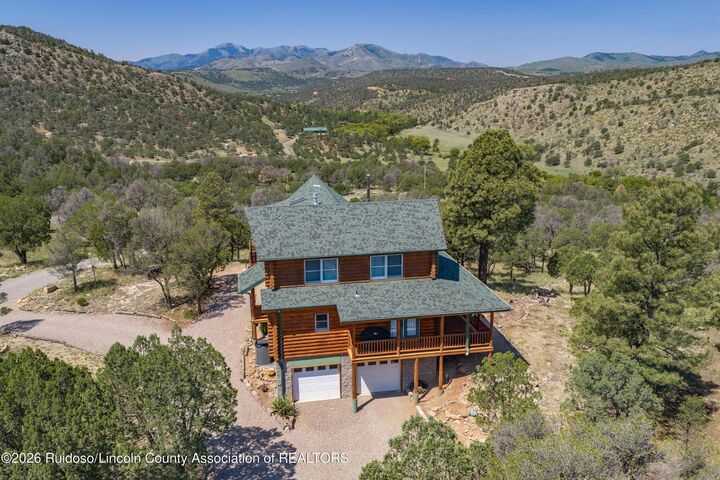Property Photo: 109 Poco Cielo Court NM 88312