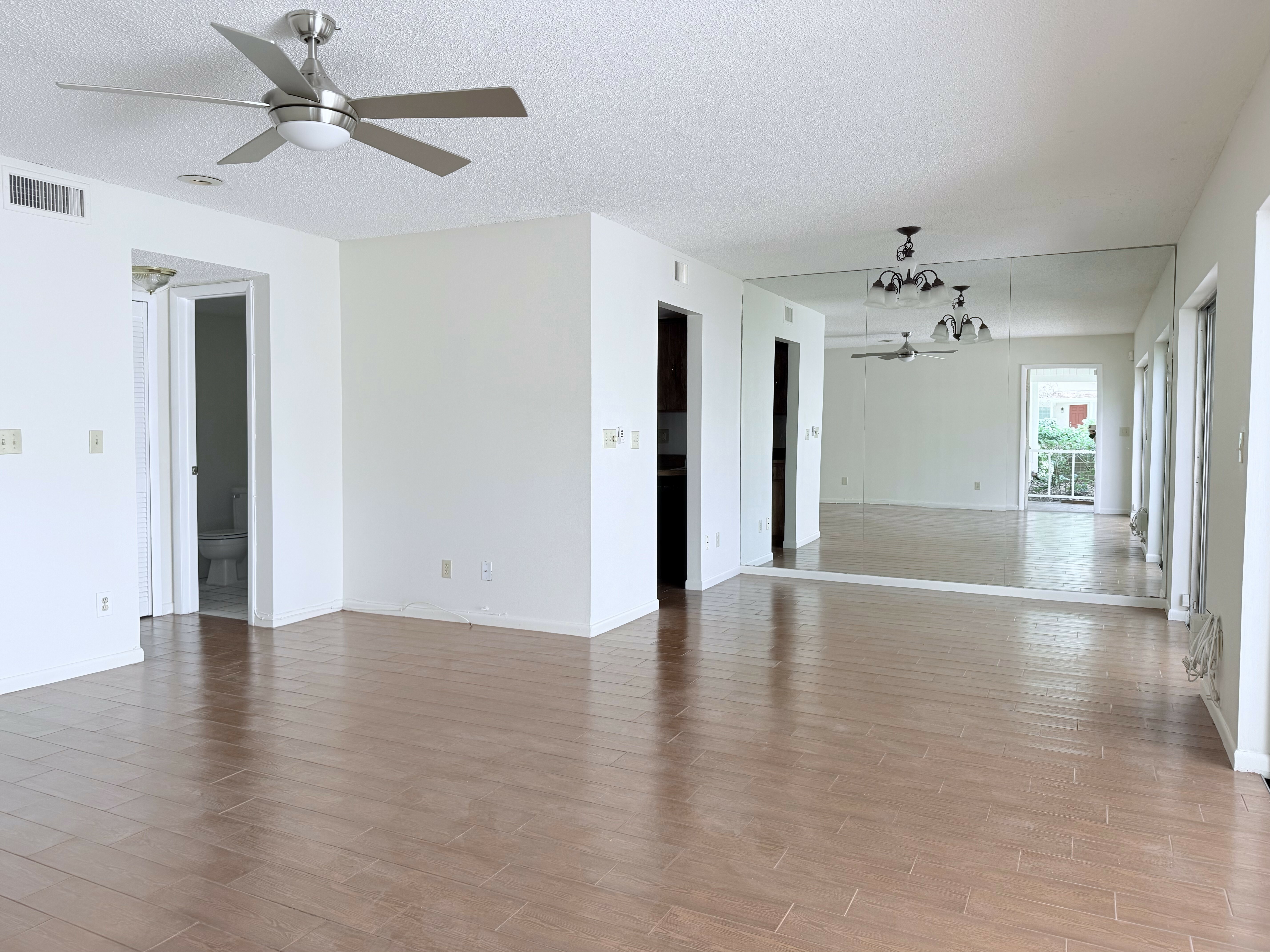 Property Photo: 11874 Northtrail Avenue FL 33617
