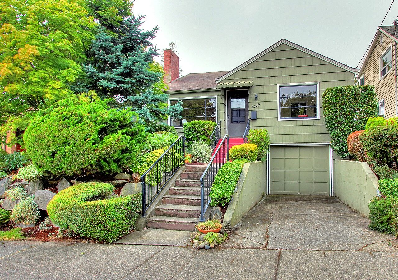Property Photo: 7329 Earl Ave NW WA 98117