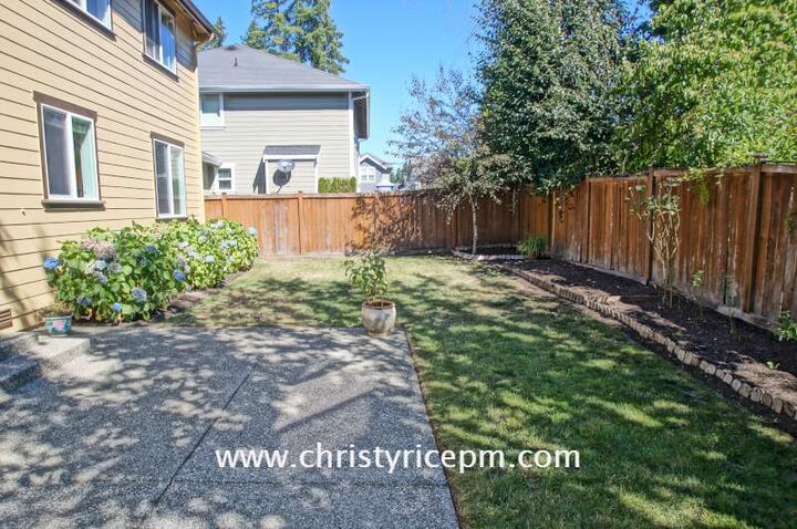 Property Photo: 26028 231st Place SE WA 98038