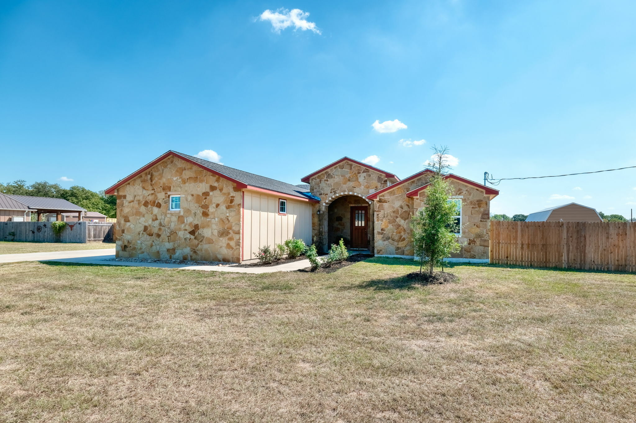 Property Photo:  115 Grassy Lane  TX 78621 