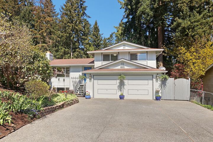 5621 169th Place SW  Lynnwood WA 98037 photo