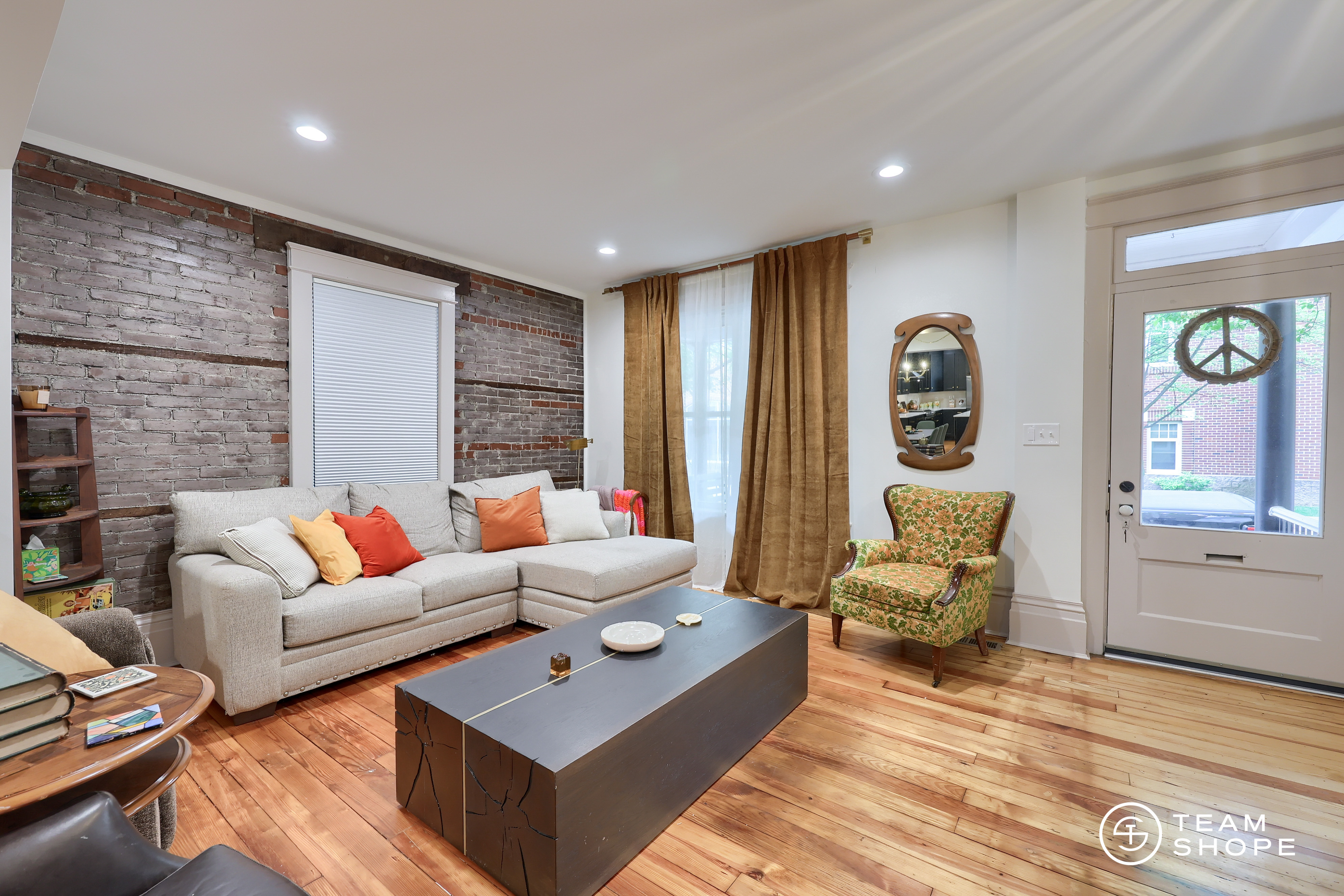 Property Photo: 24 E Orange Street PA 17543