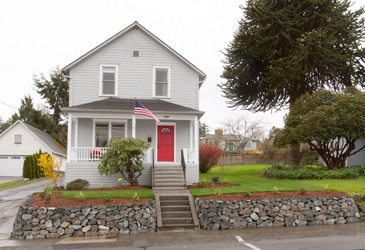 Property Photo: 3400 Harborview Dr WA 98332