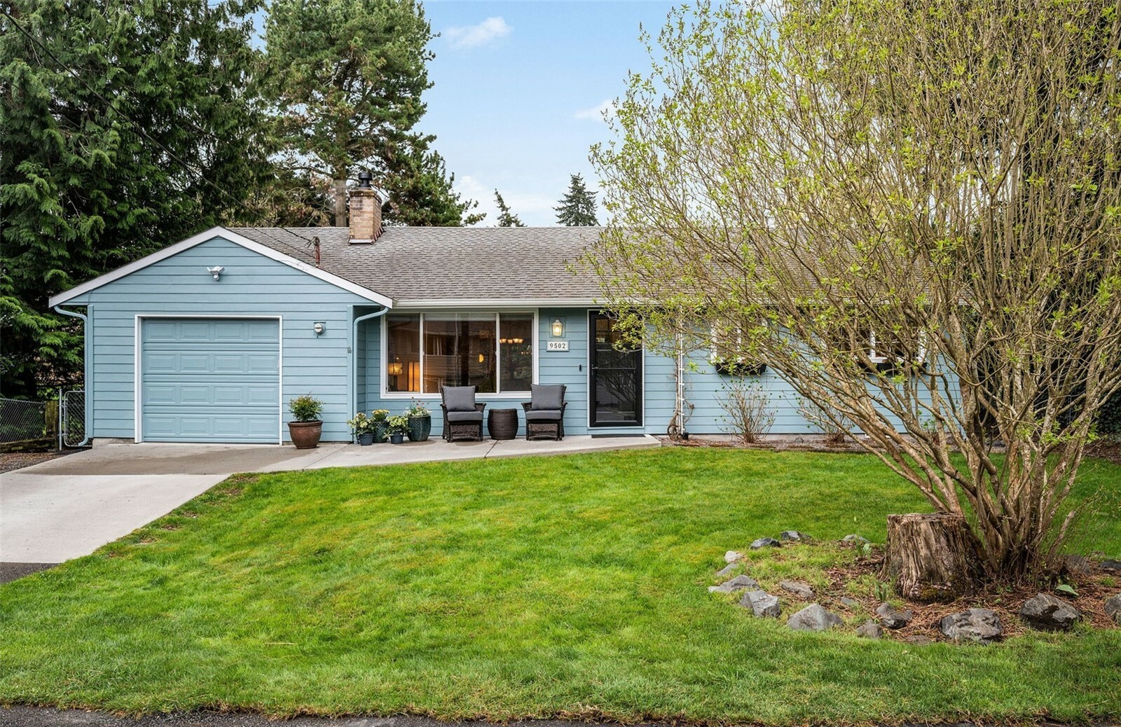 Property Photo: 9502 217th Street SW 9502 217th Street SW  WA 98020 