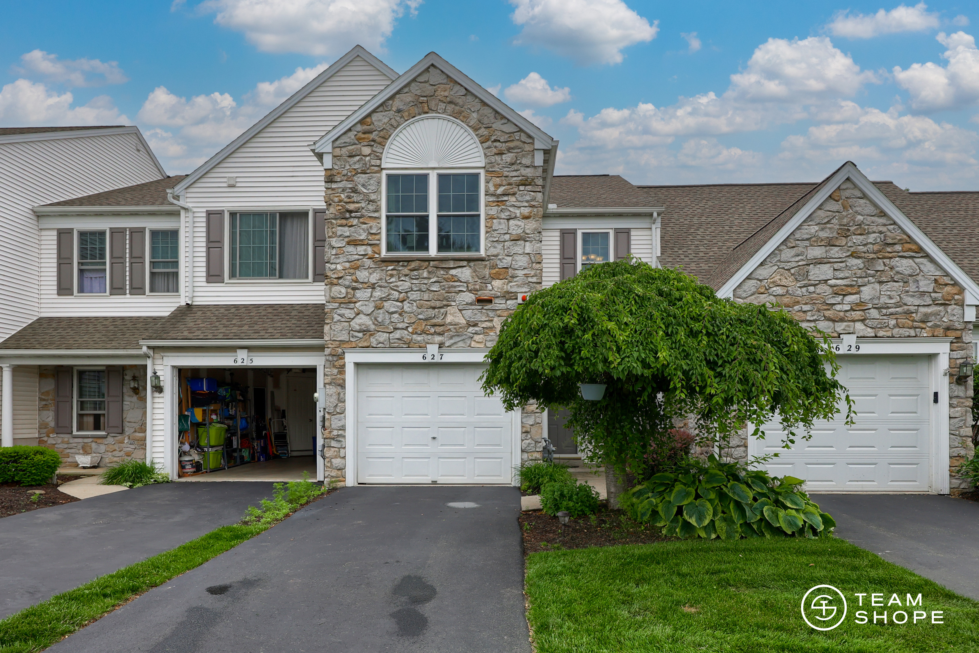 627 Springhouse Lane  Hummelstown PA 17036 photo