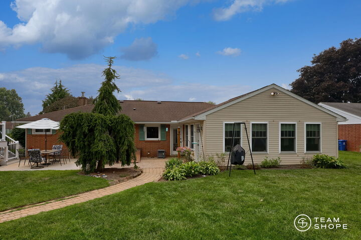 Property Photo: 980 S Green Street PA 17078