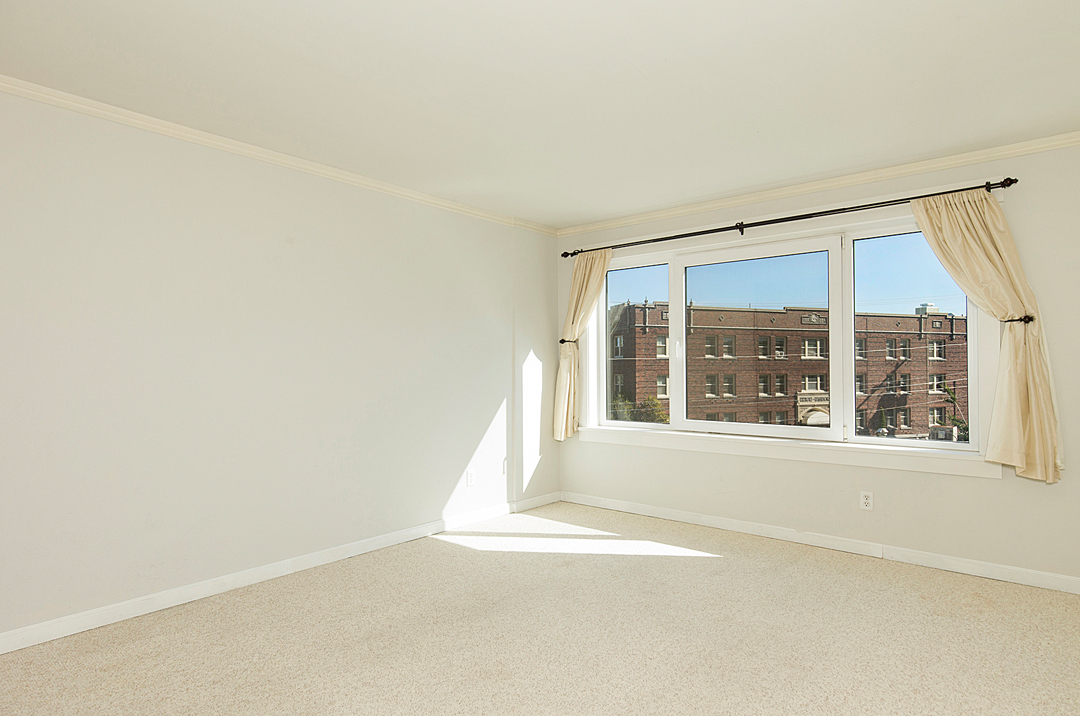 Property Photo: Living room 1300 University St 2C  WA 98101 