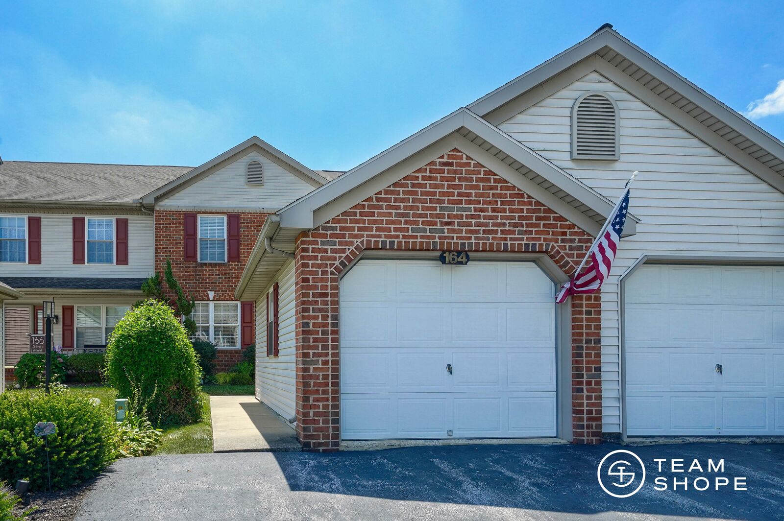 Property Photo: 164 Spruce Court PA 17003