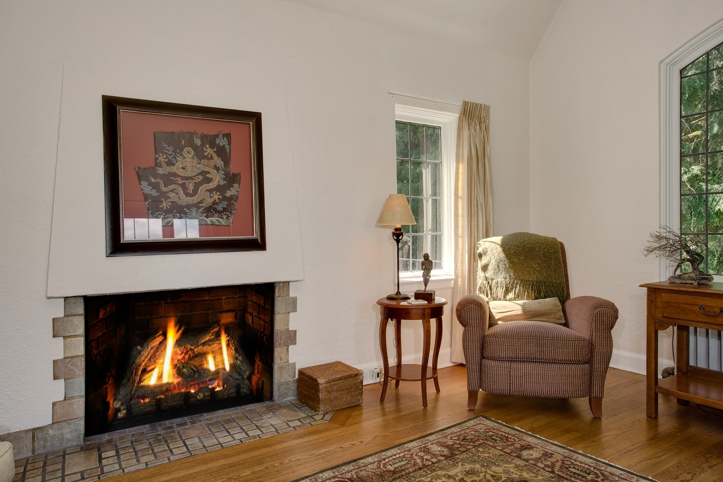 Property Photo: Elegant living and dining room w/fireplace 2602 Shoreland Dr S  WA 98144 