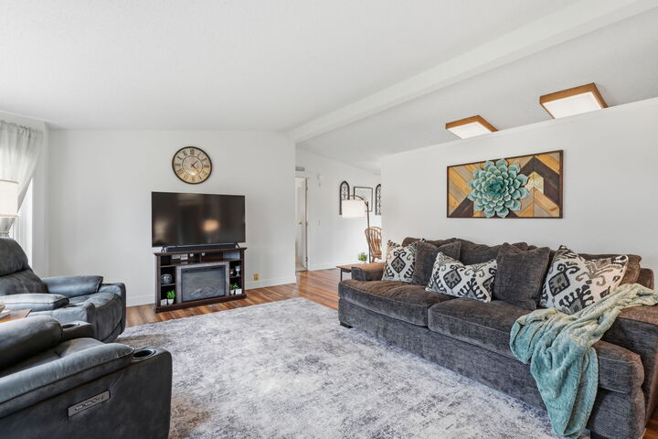 Property Photo: 8606 W Yellowstone WA 99336