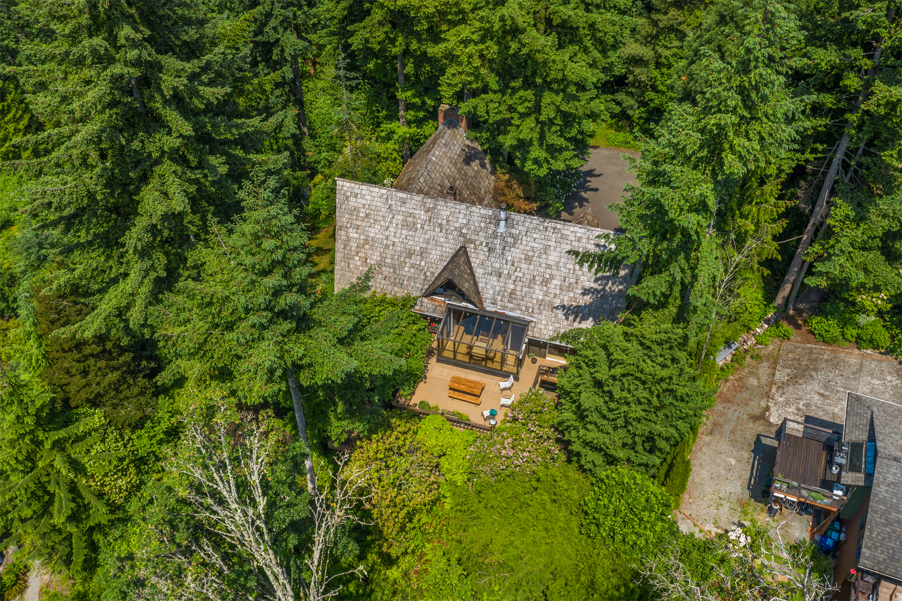 Property Photo: 6424 NE 130th Place WA 98034