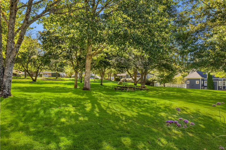 Property Photo:  757  Village Circle NW  WA 98110 