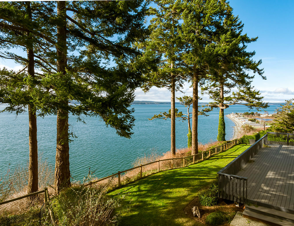 Property Photo:  5028 Scurlock Rd  WA 98249 