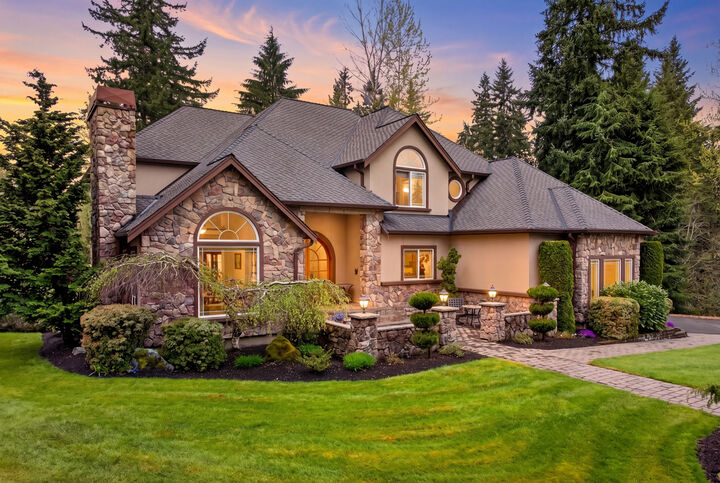 Property Photo:  14425  235th Street SE  WA 98296 