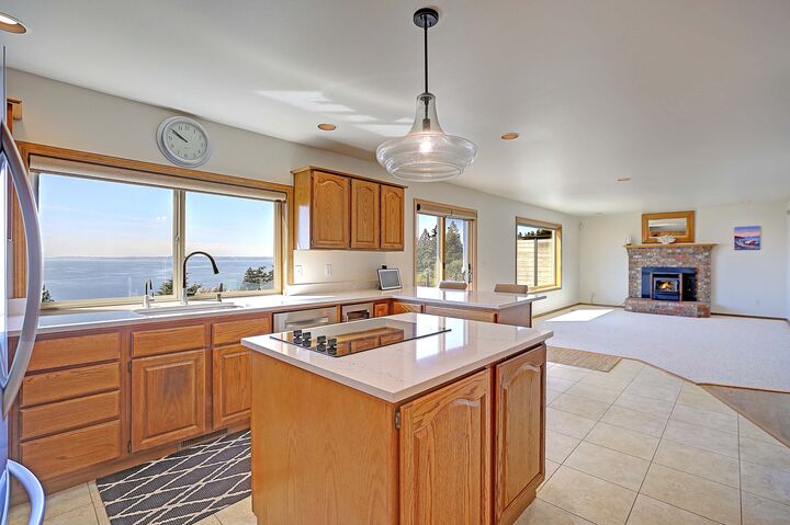 Property Photo:  329  Burke Drive  WA 98282 