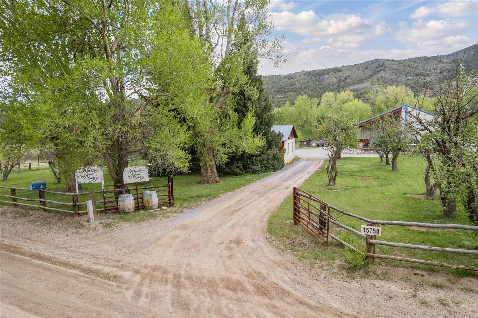 Property Photo:  15750 County Road 220  CO 81201 