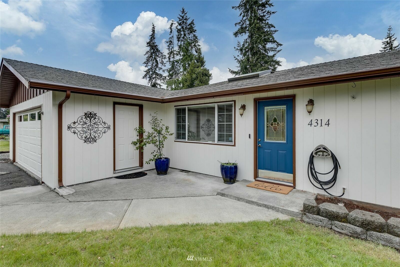 Property Photo:  4314 130th Place NE  WA 98271 